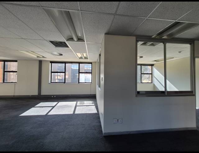 208M² OFFICE TO LET IN ROSEBANK
